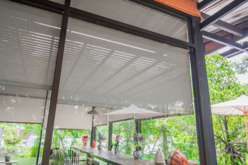 Coffee,Shop,Is,A,Glass,Room,With,Blind,,Curtain,,Roller,
